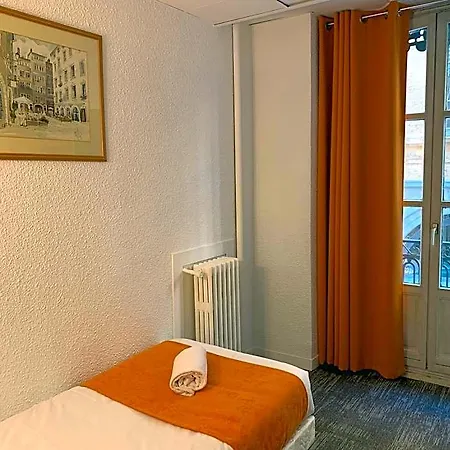 De Bretagne Hotel *