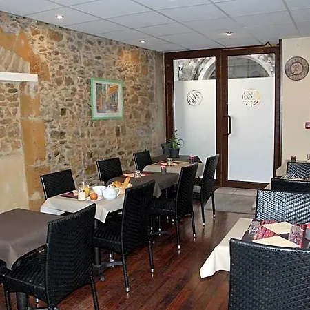 Hotel De Bretagne *
