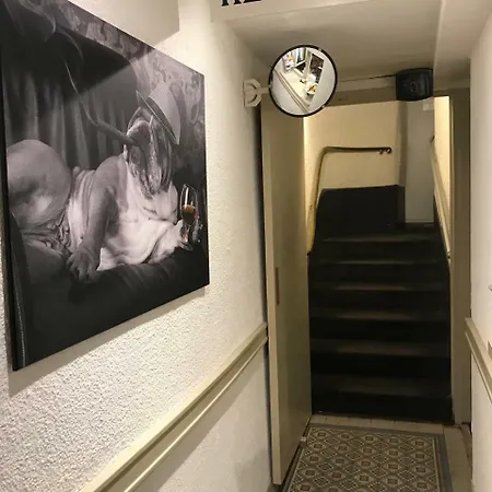 De Bretagne Hotel *