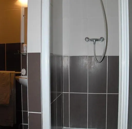 De Bretagne Hotell *