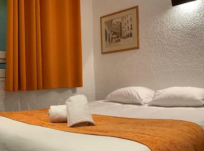 De Bretagne Hotell *