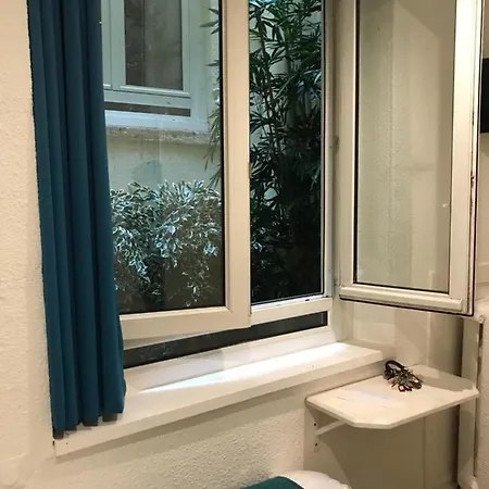 De Bretagne * ליון